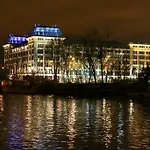 Båthotell Megalight2