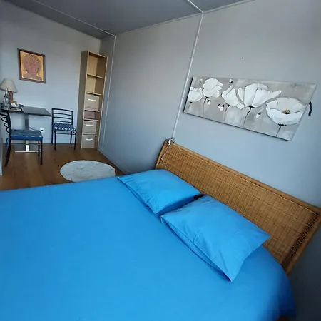Sur Seine Megalight2 Úszó hotel